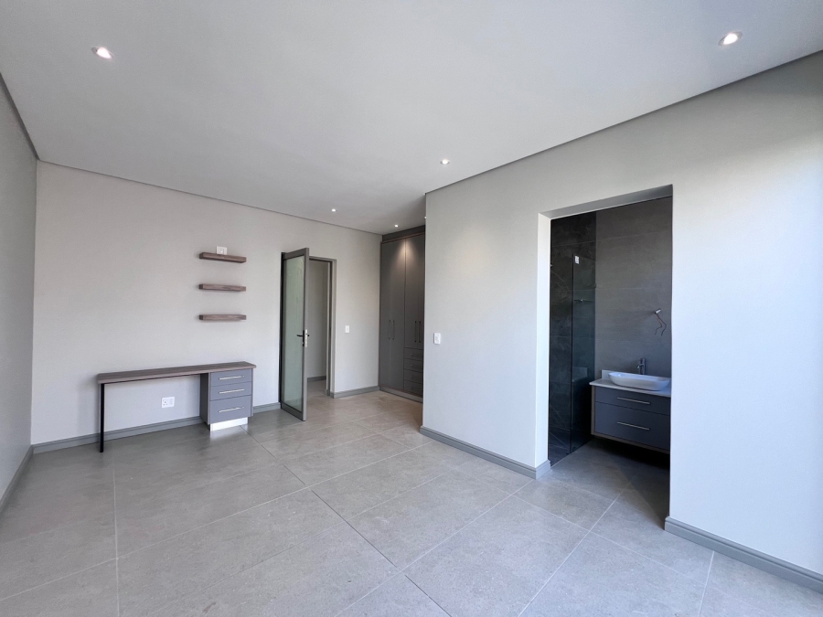 4 Bedroom Property for Sale in Oubaai Western Cape